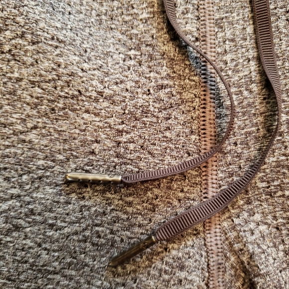 Lululemon jogger - Picture 10 of 16